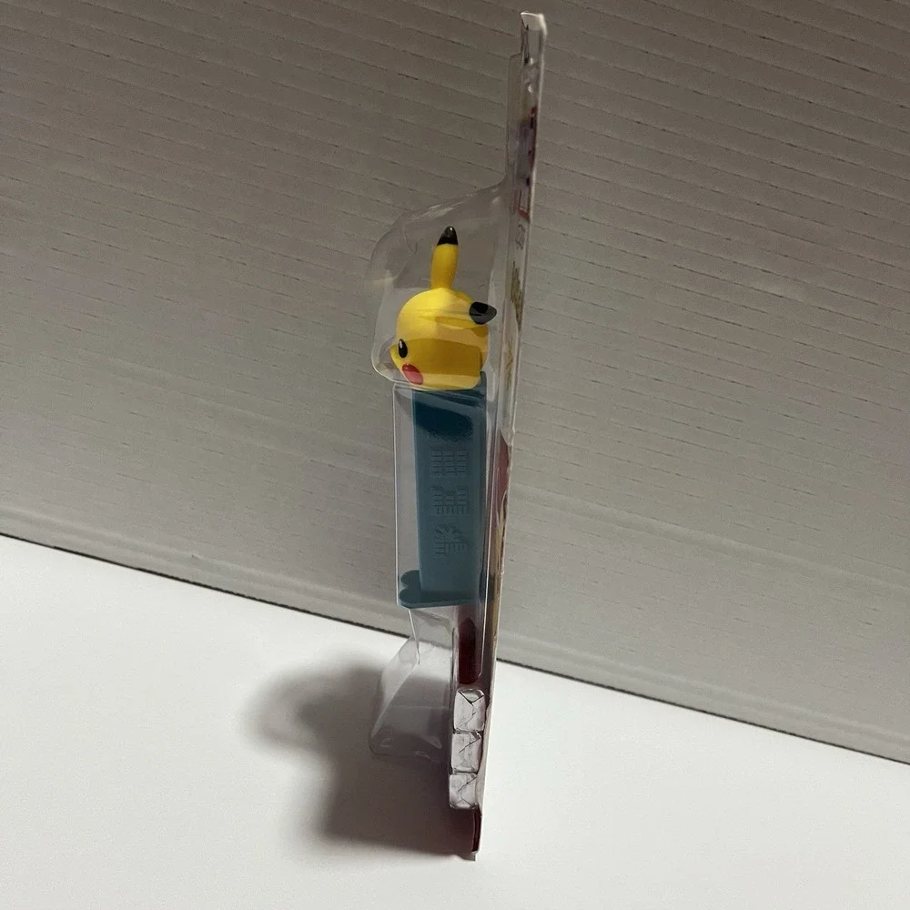 New Pez Dispenser Pokemon Pikachu NEW